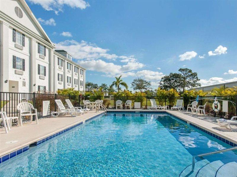 Quality Inn Palm Bay - Melbourne I-95 Екстер'єр фото