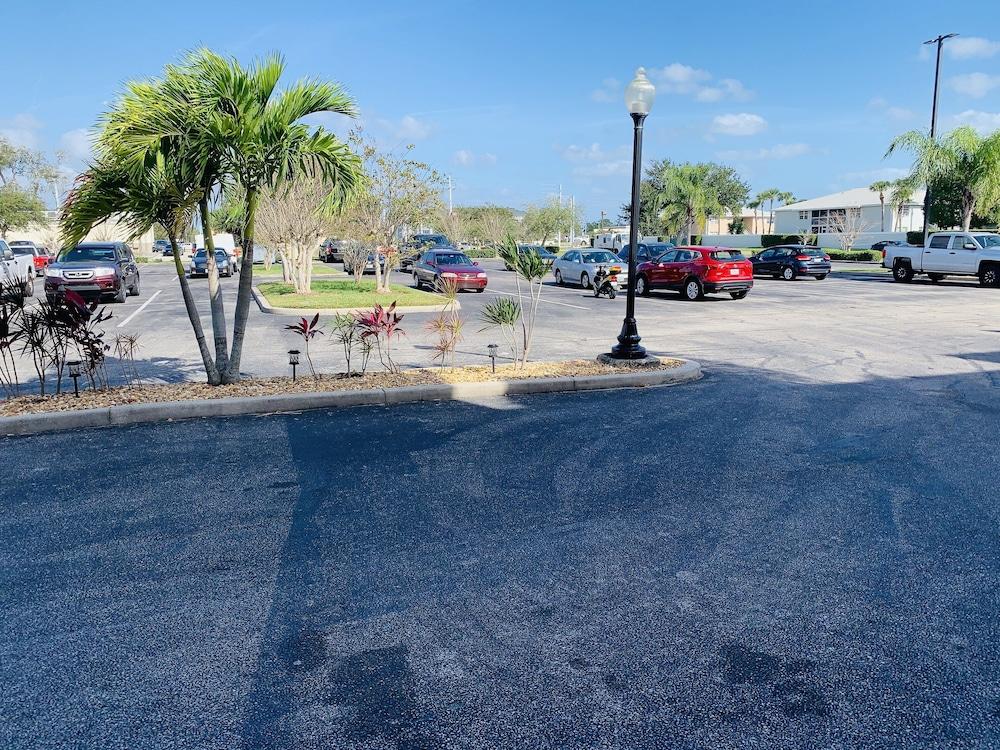 Quality Inn Palm Bay - Melbourne I-95 Екстер'єр фото